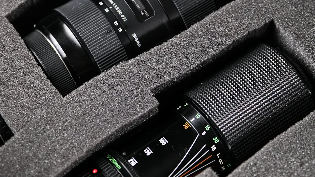 Customizable Interior Protection in a Studio Equipment Trolley Case