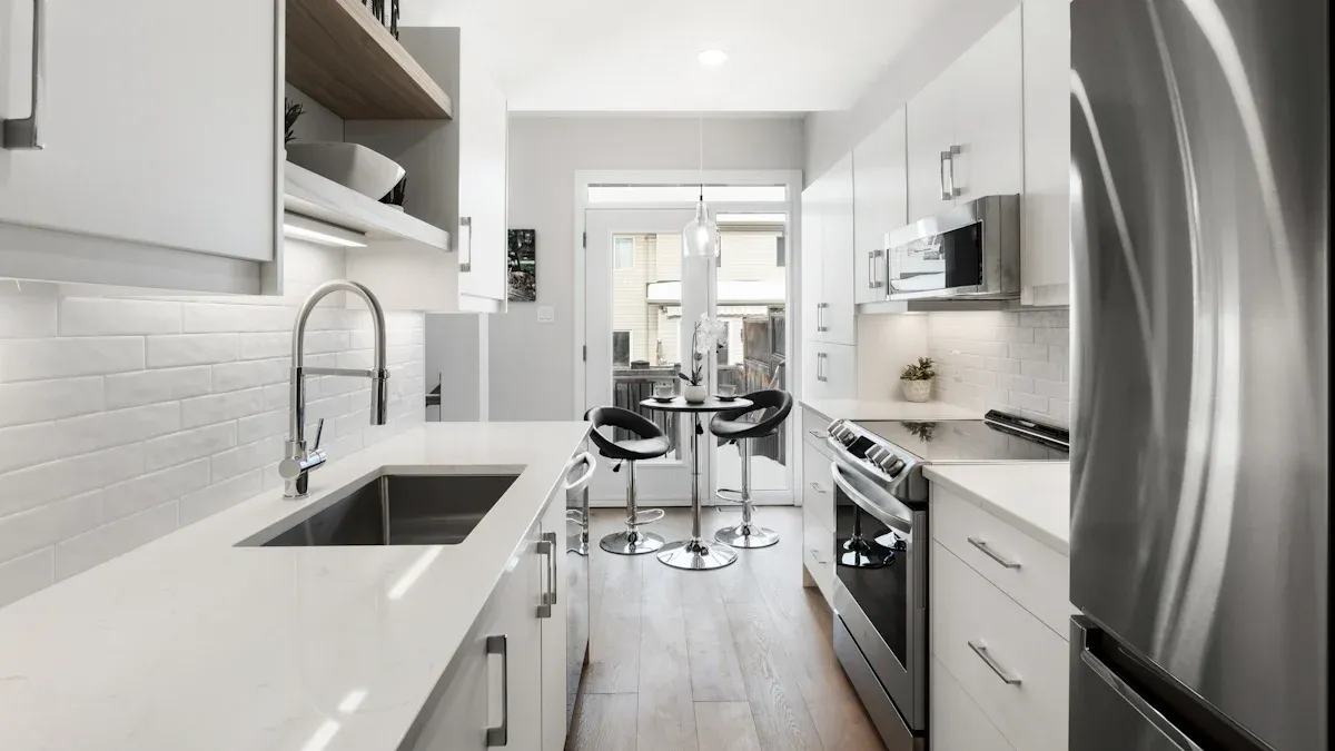 Digital Touch Screen Control Automatic 4.5L Deep Air Fryer: Easy-to-Clean Design