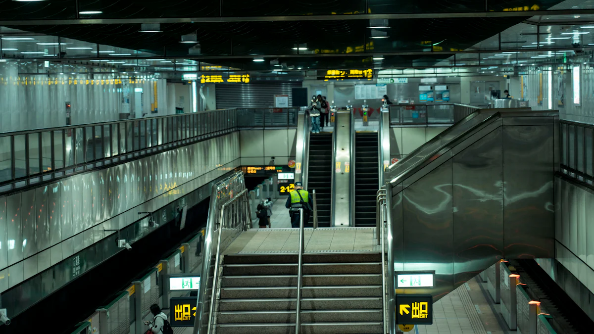 Differences Between Escalators and Moving Walkways Explained