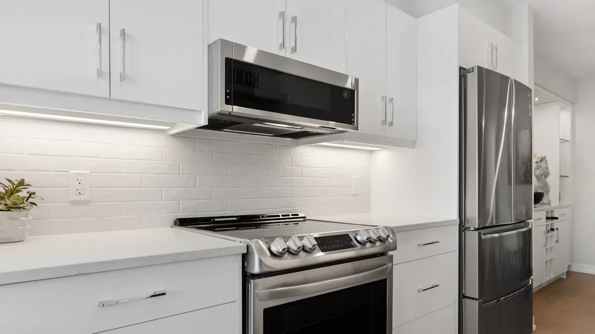 Digital Touch Screen Control Automatic 4.5L Deep Air Fryer: Safety and Energy Efficiency