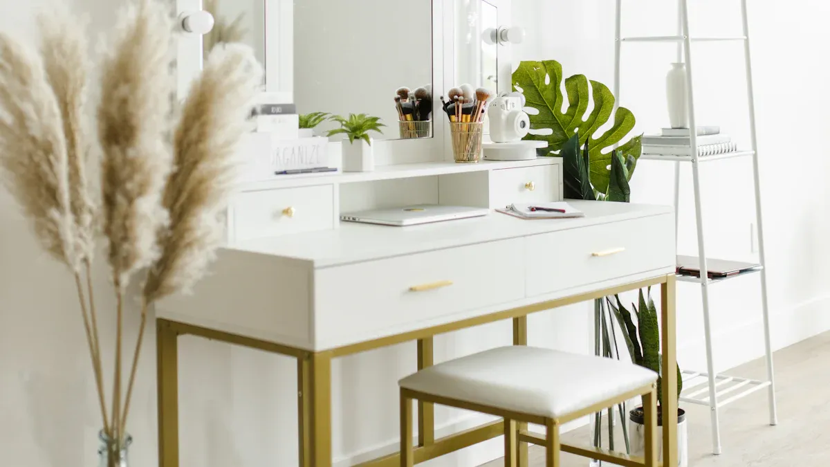 Quick Buying Checklist for Countertop Makeup Mirrors With Light