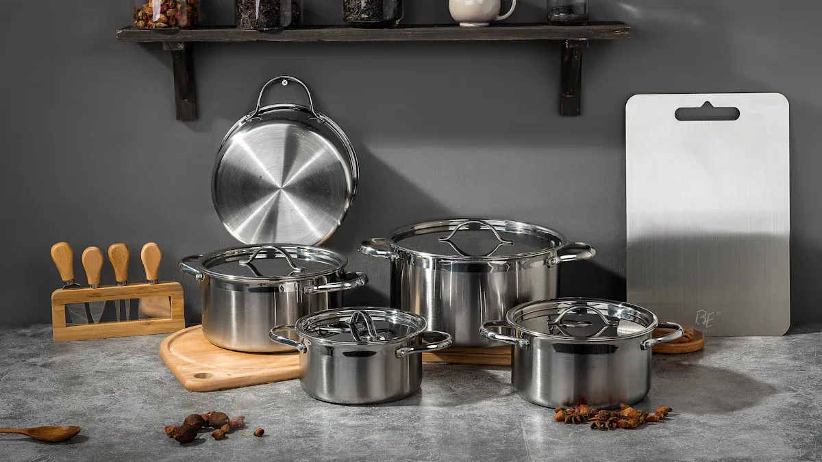 How to use a diec-ast Aluminum pot properly ? Including the pot handles maintainence