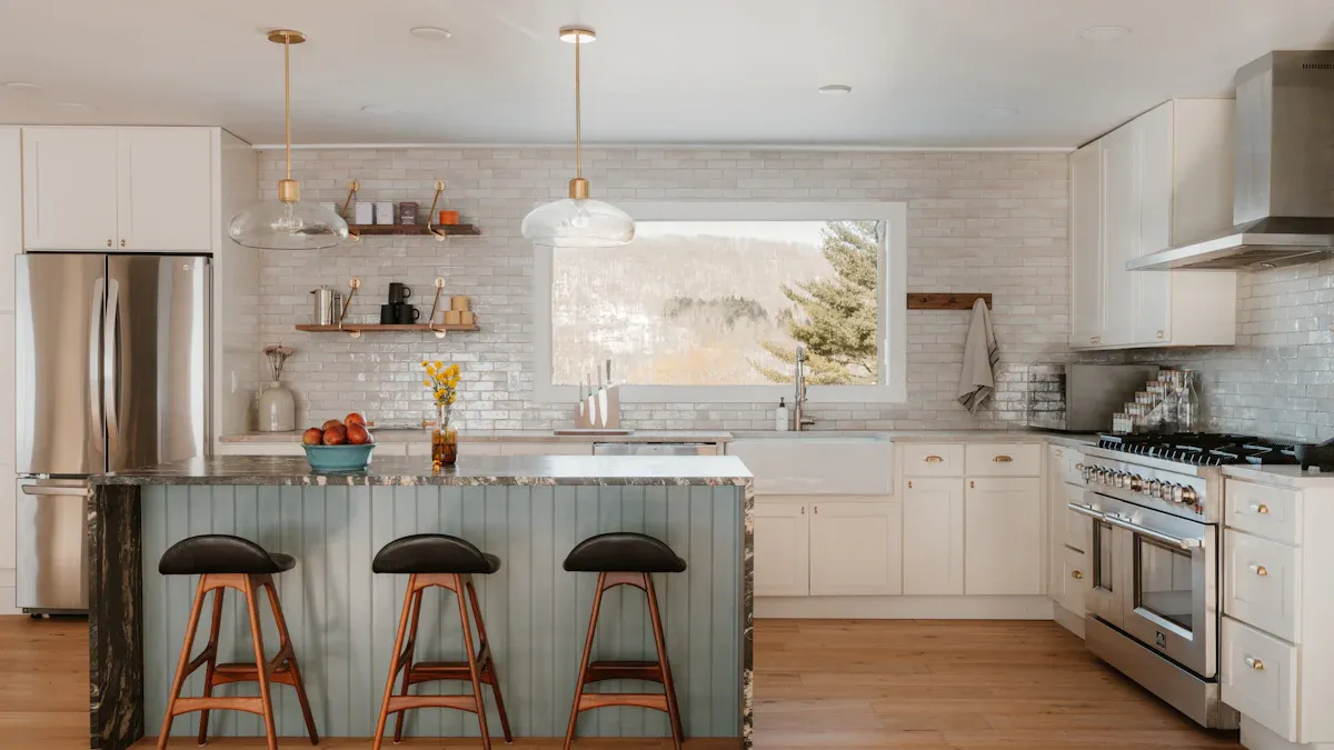 Range Hood Designs and Features that Meet European Market Demands