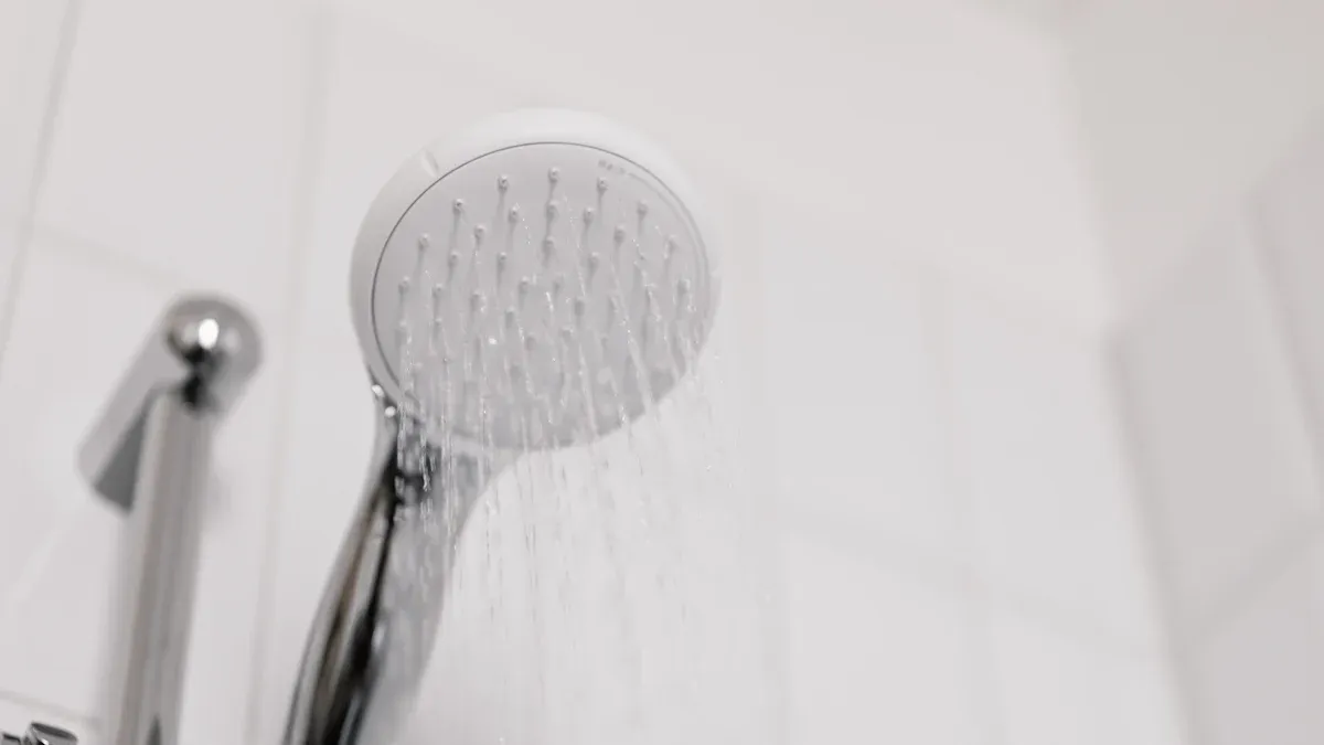 L'acier inoxydable comme matériau pour les accessoires de salle de bain