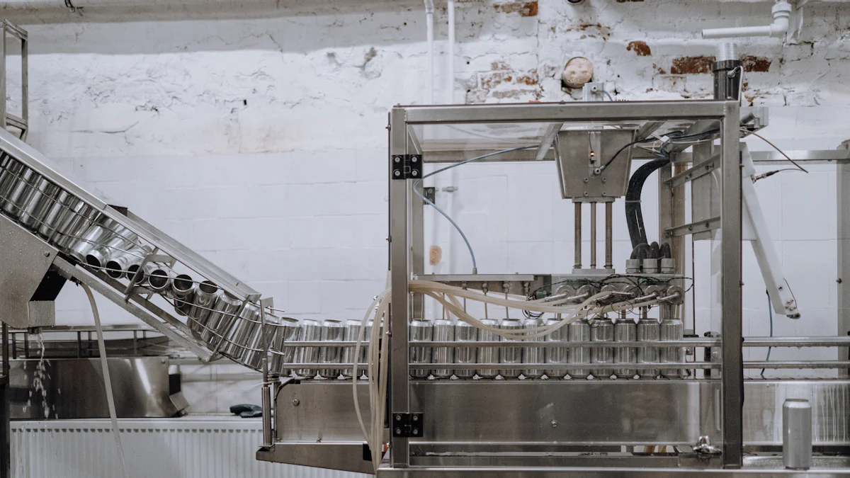 Étiquetage et emballage dans les lignes de production de conserves alimentaires