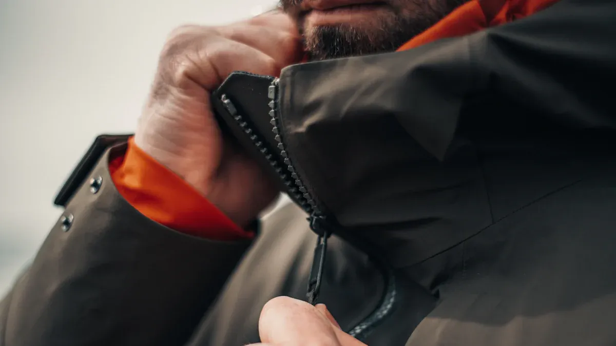 Чаму трывалыя маланкі ідэальна падыходзяць для вашых патрэб у верхняй вопратцы