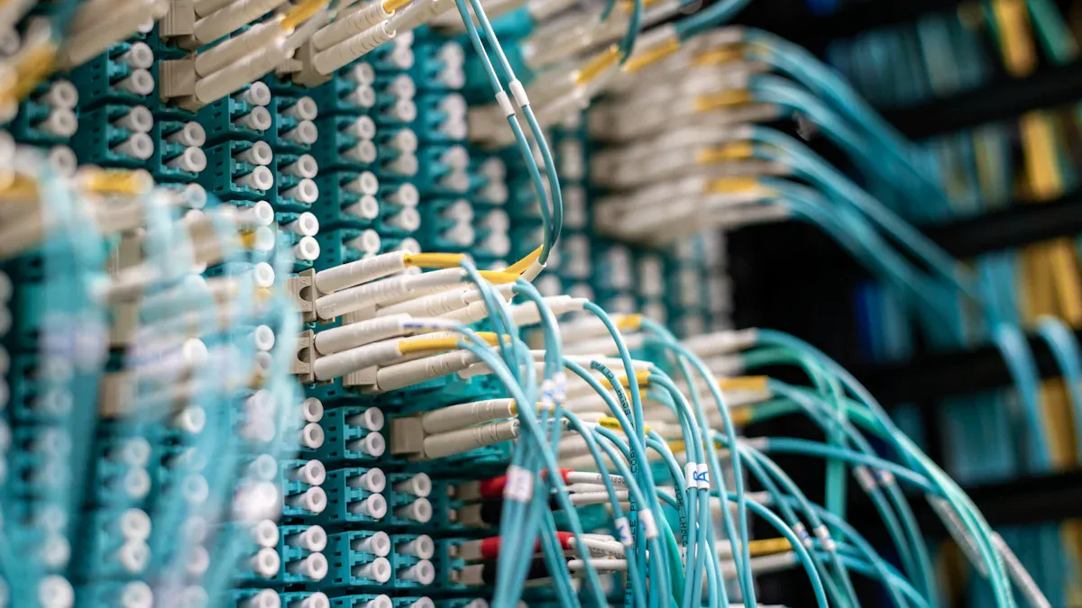 Os melhores painéis de patch MPO para redes de telecomunicações