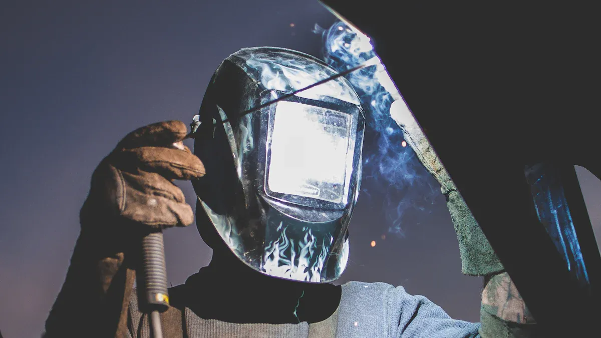 Why This Auto Darkening Welding Lens Stands Out