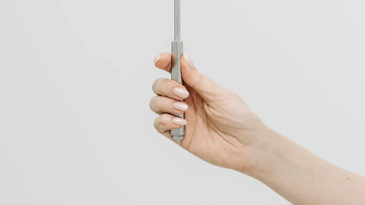 Installation and Replacement of Carote Bakelite Handles