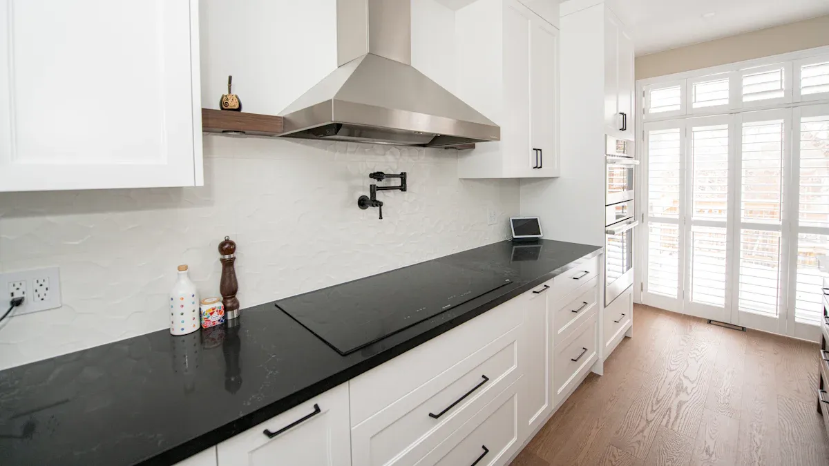 Преимущества вытяжек Island Range Hoods
