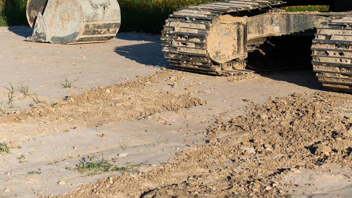 Key Factors in Selecting Excavator Tracks