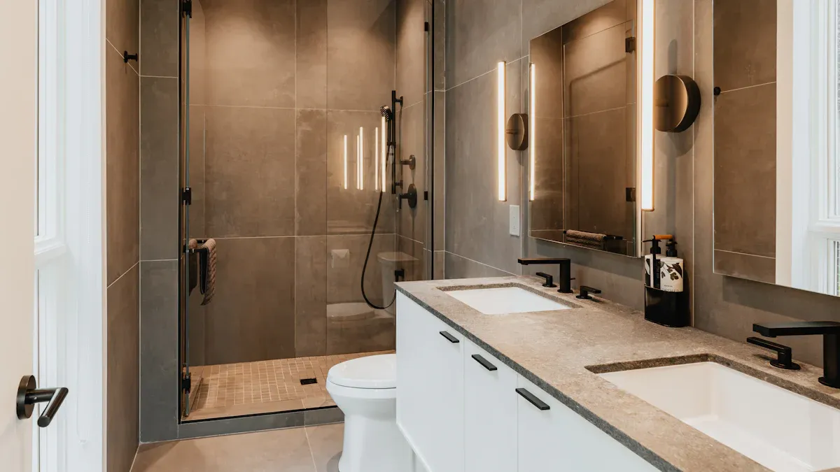 Exemples d'accessoires de salle de bains OEM de haute qualité