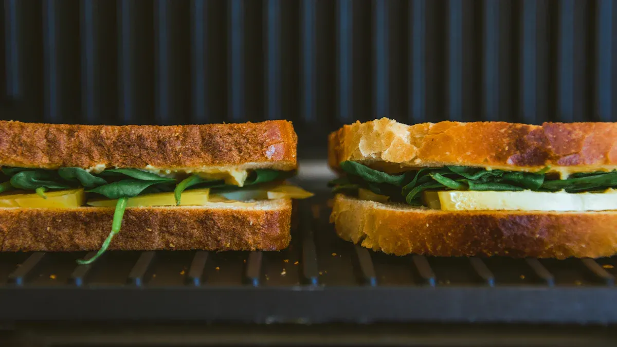 Taste and Texture: Traditional Sandwich Makers' Edge