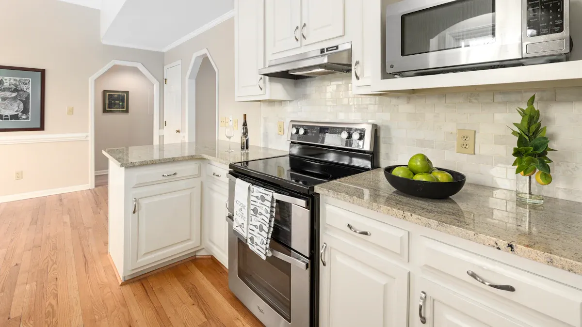 Why Your Kitchenware Store Needs to Stock Microwave Grill Pans in 2026