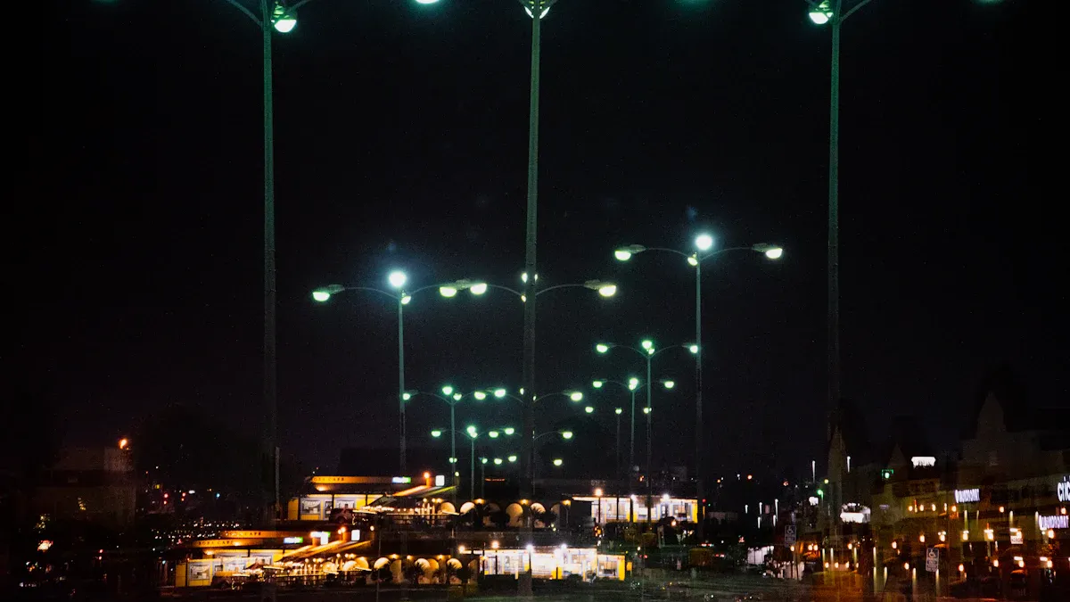 Comment les lampadaires LED permettent-ils de réduire rapidement les coûts ?