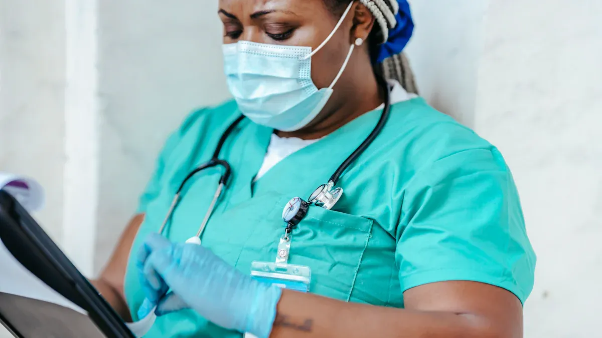 What Makes a Great Nurse Uniform Fabric