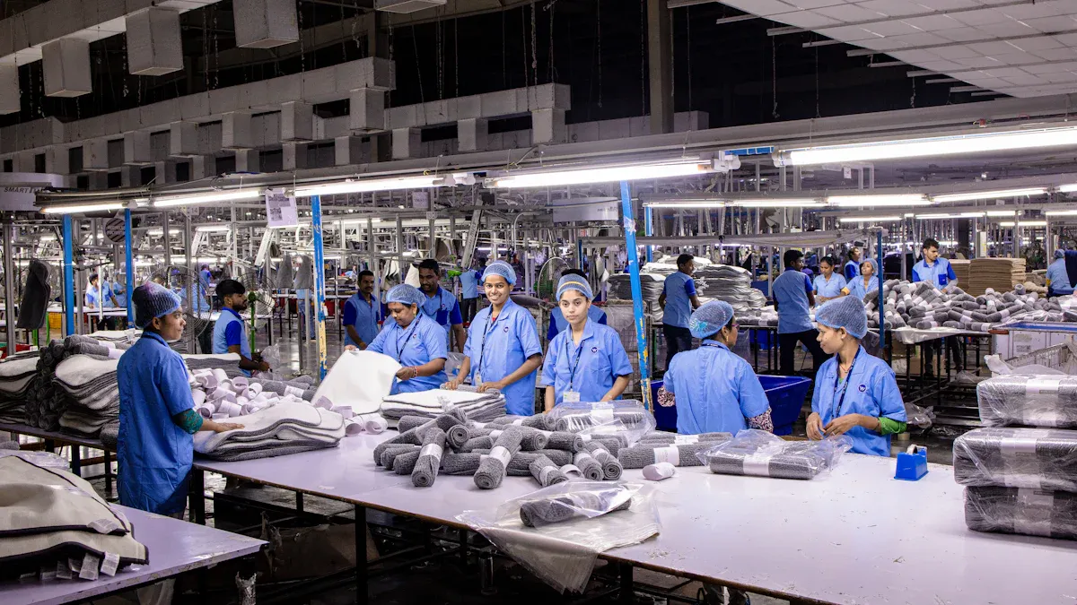 Who are the most reputable garment accessory suppliers in China?