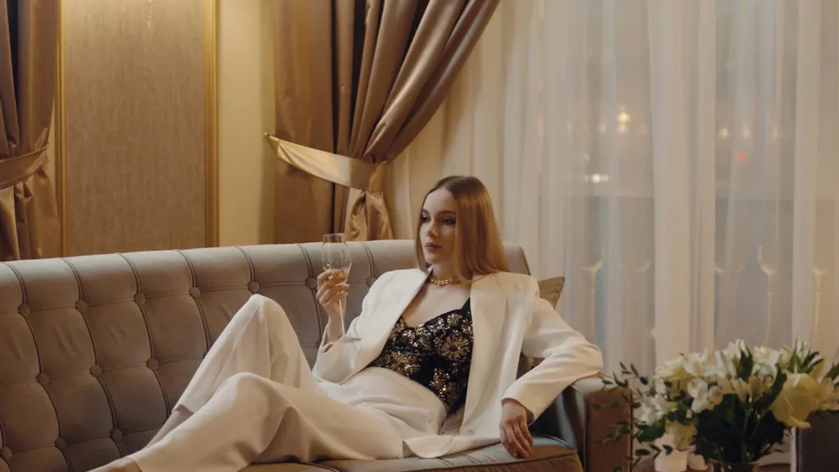 Mistake #4: Overlooking Guest Experience with Hotel Furniture