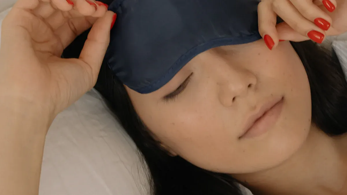 Hom kev pw tsaug zog blindfolds hauv 2025