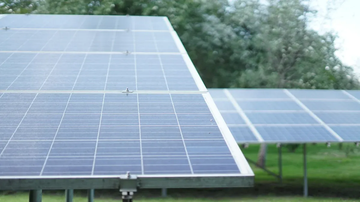 What is the maximum cable length for solar panel?
