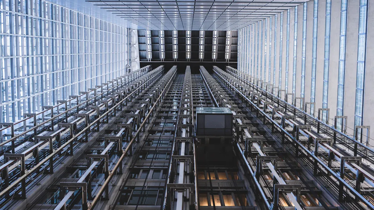 你周围建筑物电梯多吗