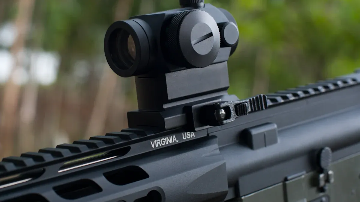 Red Dot vs Holographic Sight Phau Ntawv Qhia Txog Kev Nyab Xeeb Hauv Tsev