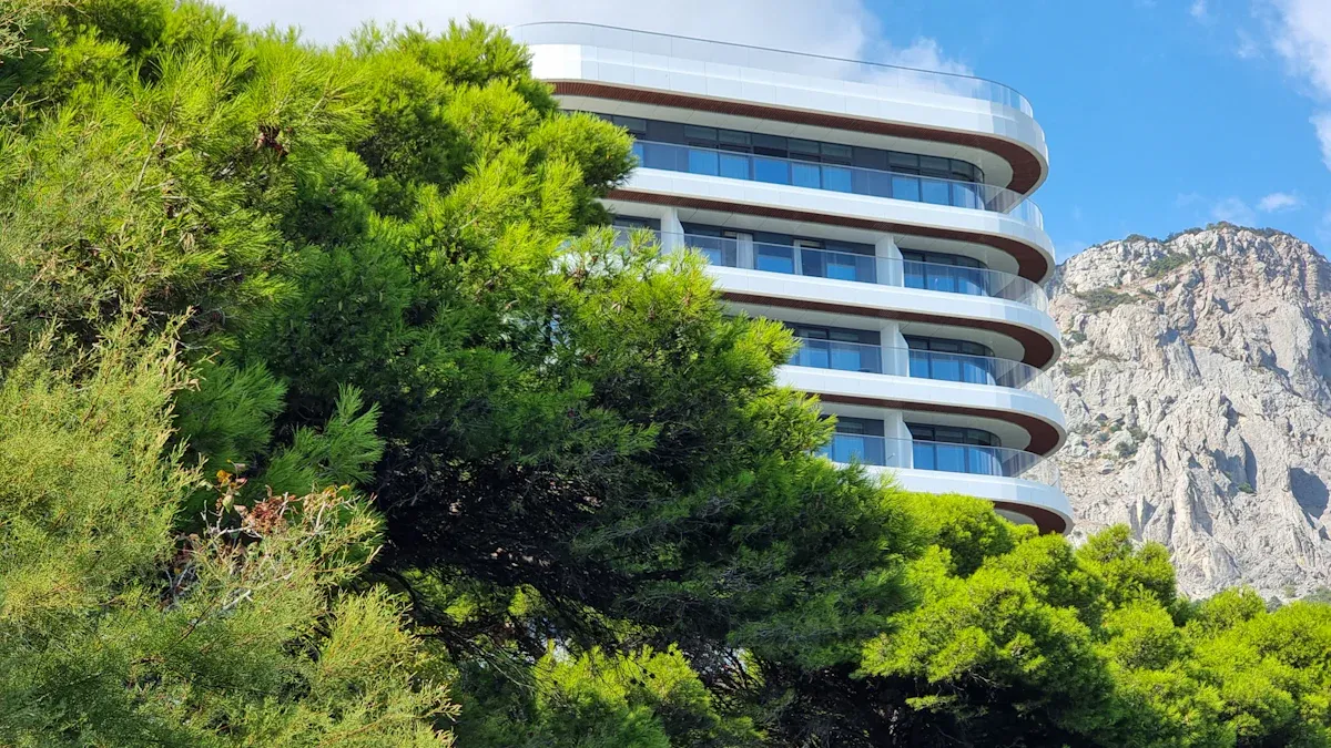 Evaluating Hotel Furniture Usage and Environment