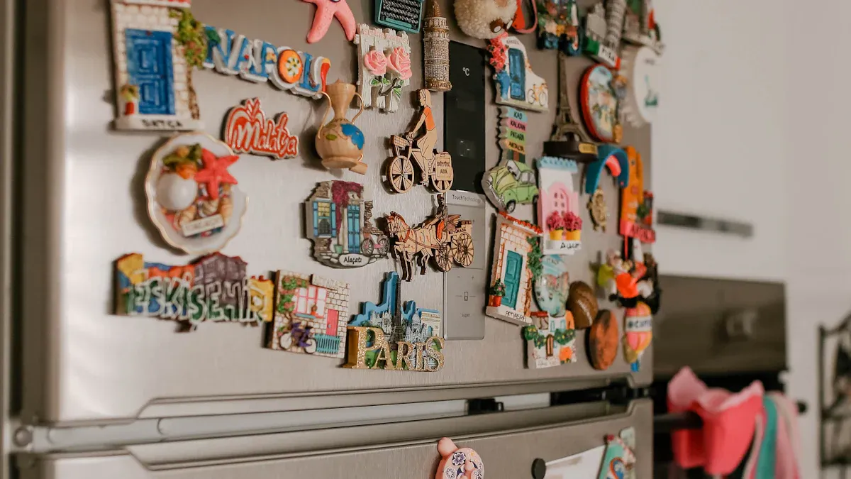 Simple Magnetic Hook Crafts for Refrigerator Organization