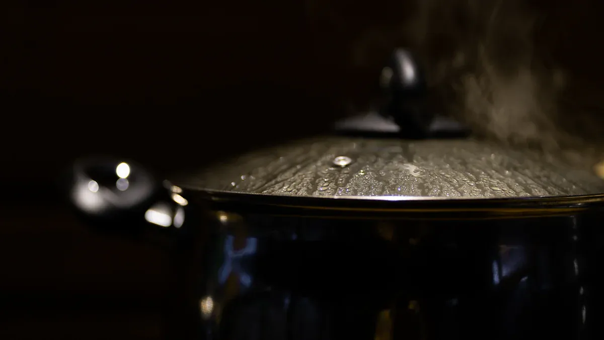 Can a smoke-removing pot lid be your cooking superhero?