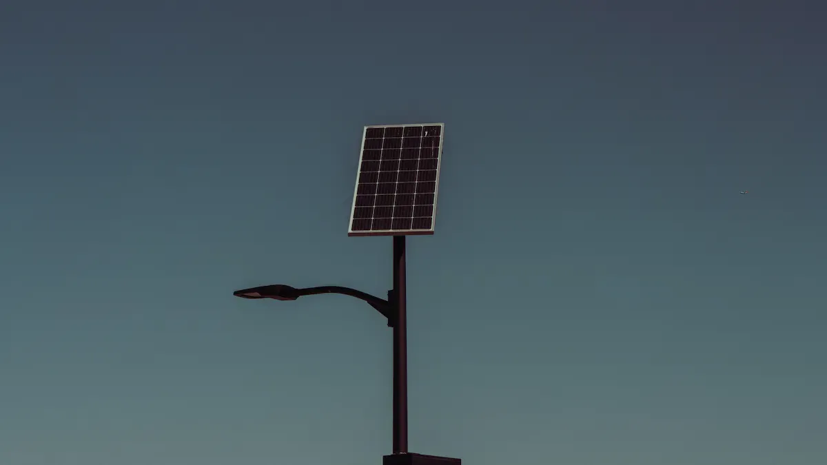 How to Choose a Reliable LED Solar Street Light Manufacturer?