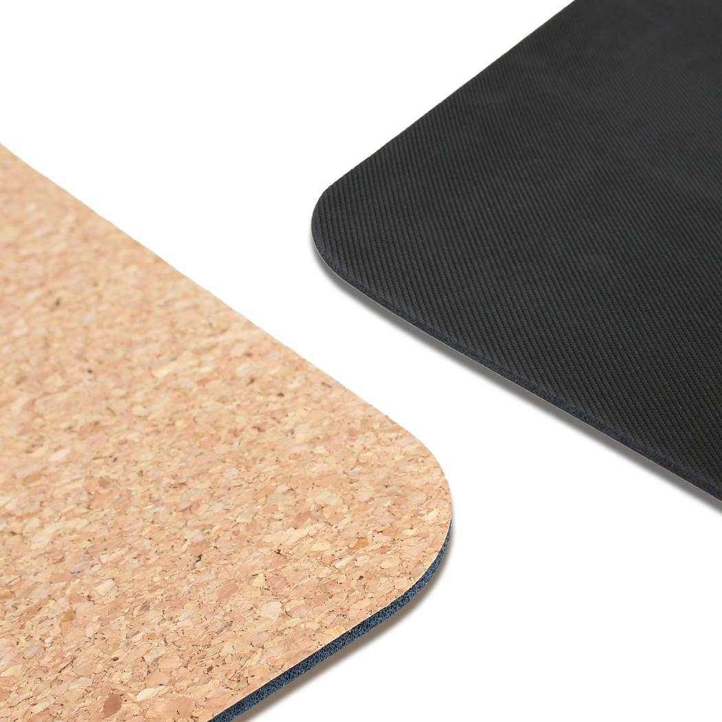 Esterilla de yoga ecológica de corcho natural vs. esterillas de yoga tradicionales