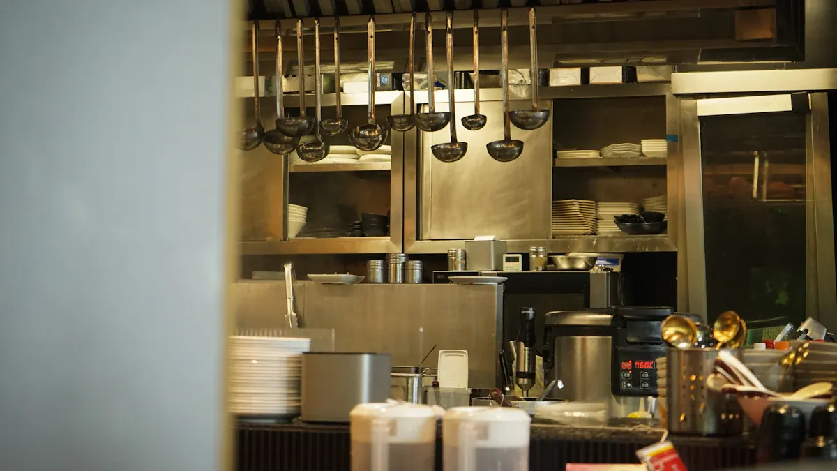 Goblet Holder Benefits for Commercial Kitchens