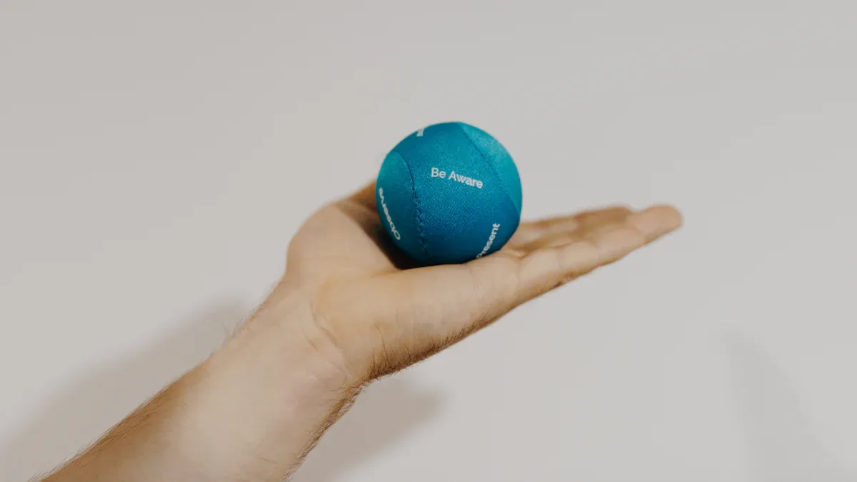 Las 5 mejores pelotas de masaje portátiles para viajar en 2025