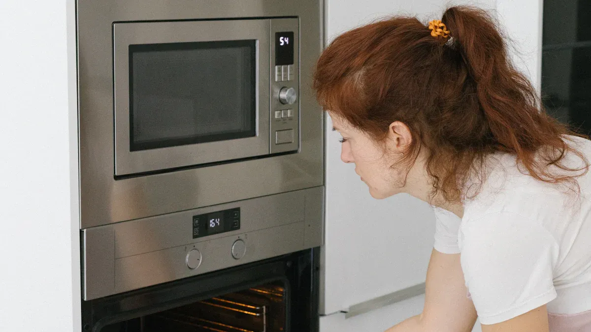 Sizing Your Microwave Baking Pan for Optimal Fit