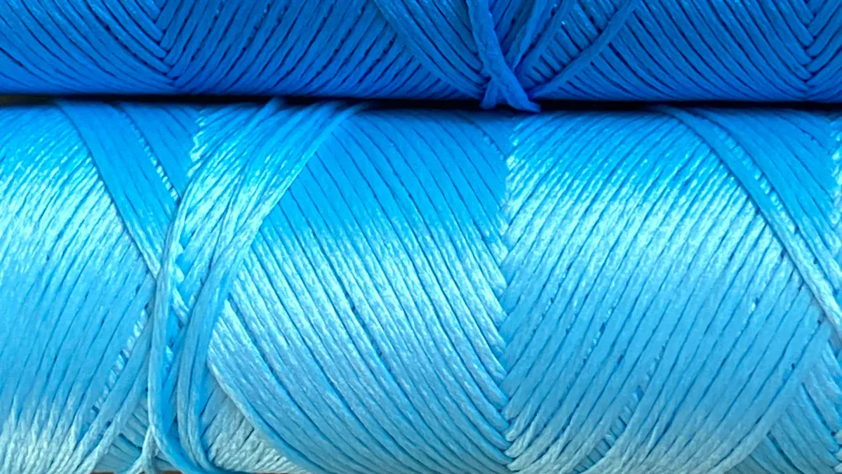 Comparaison des sangles en nylon et en polypropylène