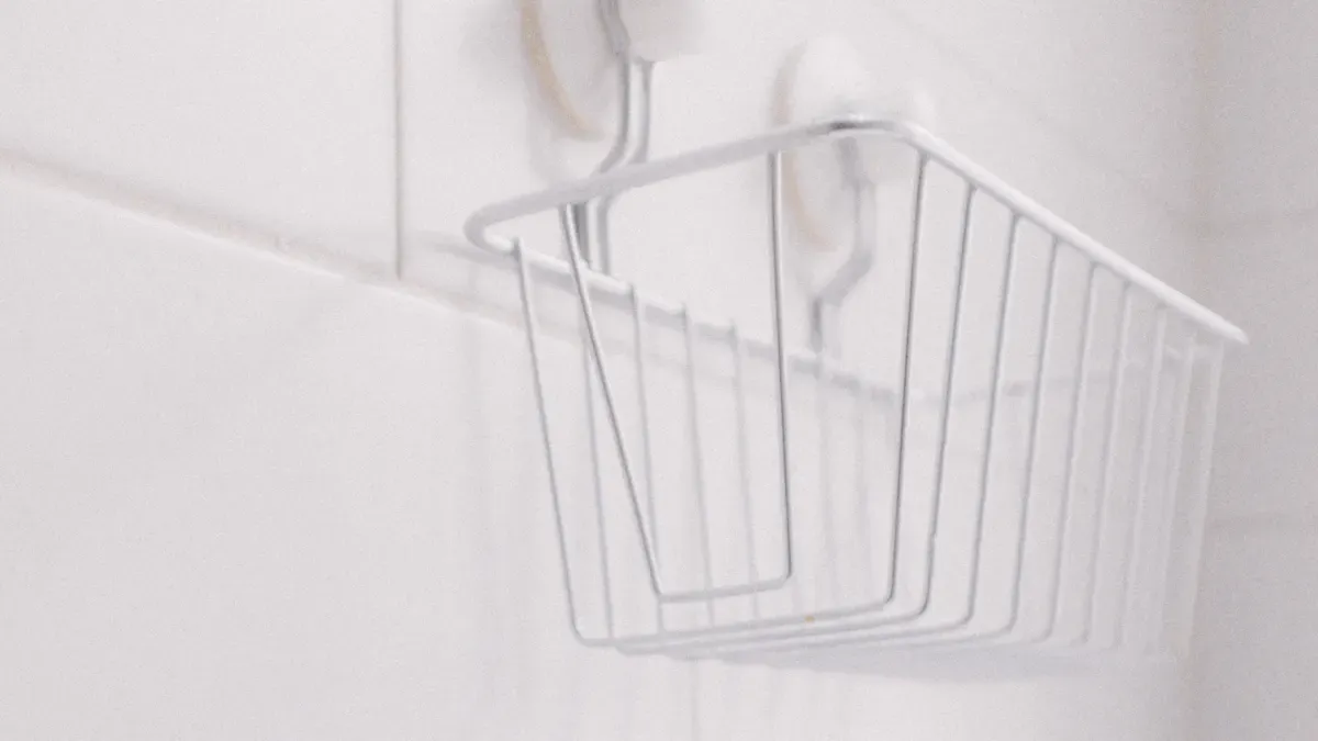 Comment économiser sur les accessoires de salle de bain : Guide comparatif des prix