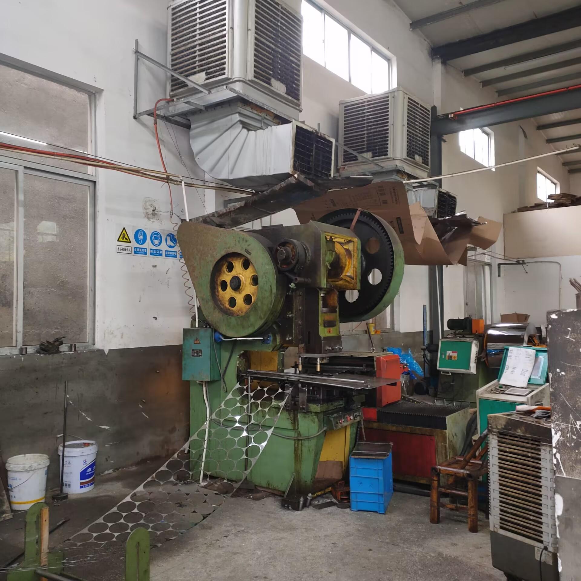 Method 2: Aluminum Cookware with Integrated Induction Bases