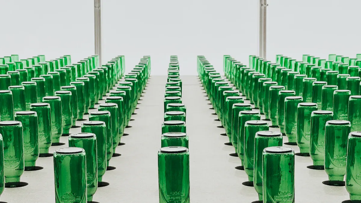 Comment les éléments de chauffage SIC soutiennent la décarbonisation dans la fabrication de verre