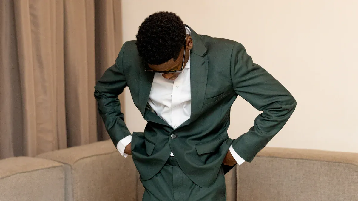 Understanding Stretch Suits Fabric and Rigid Fabrics