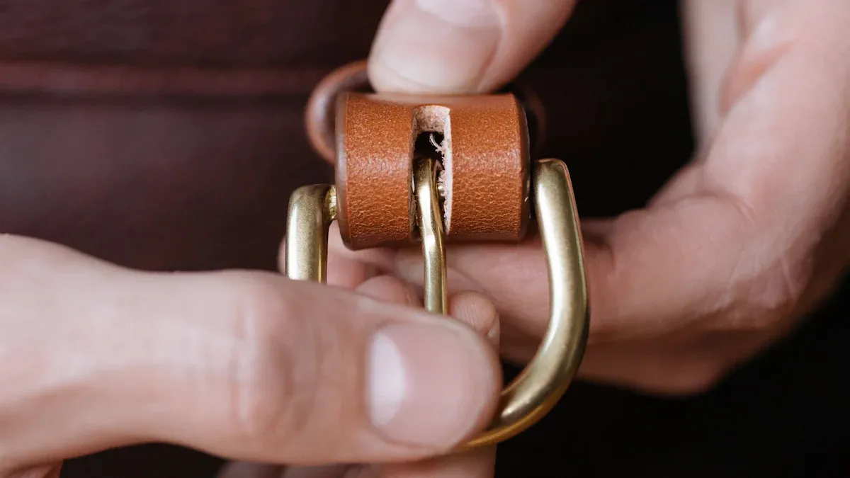 Can Biodegradable Plastics Revolutionize Side Release Buckle Manufacturing