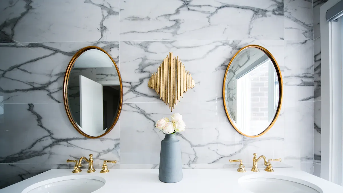 Le verre comme matériau pour les accessoires de salle de bains