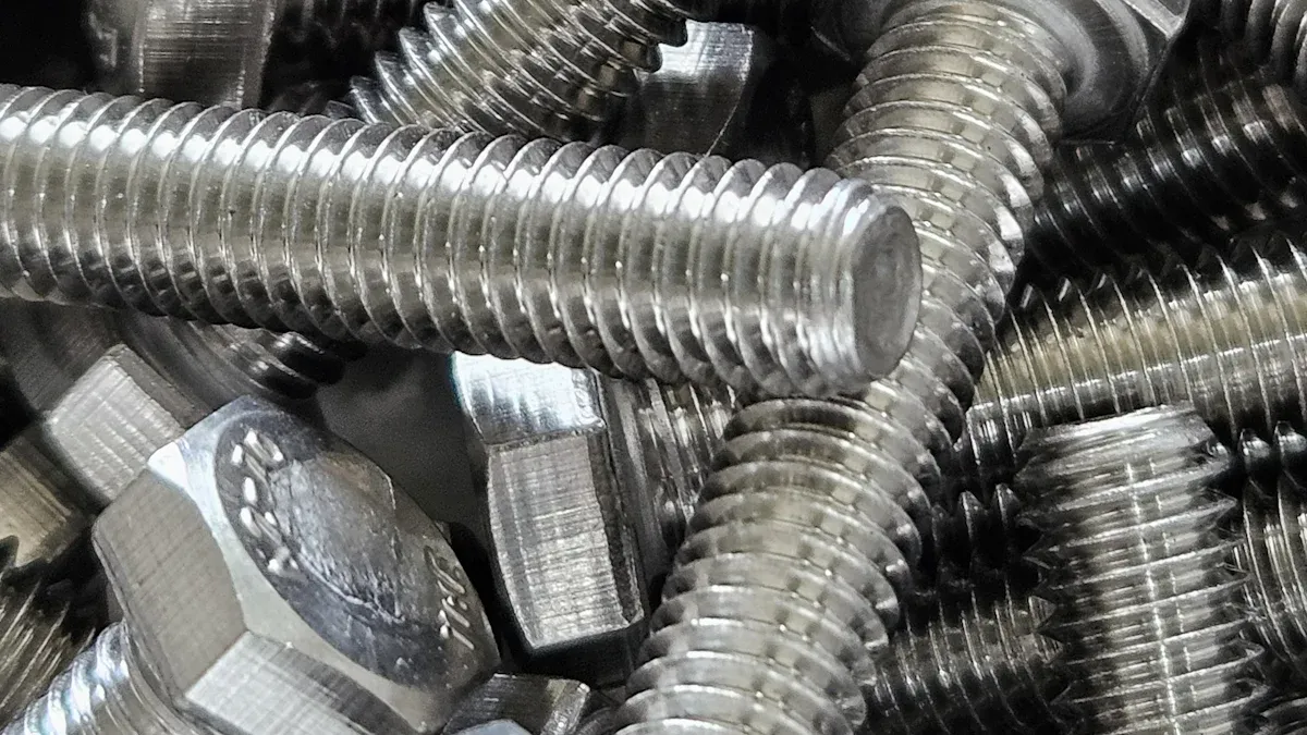 Gambaran Keseluruhan Hex Bolt dan Nat dalam Jentera Berat