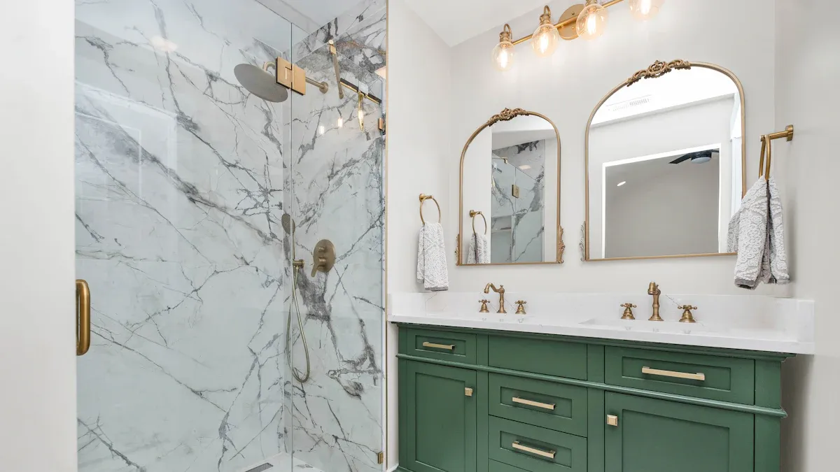 Tipps zur Integration der Schränke in kleinen Badezimmern