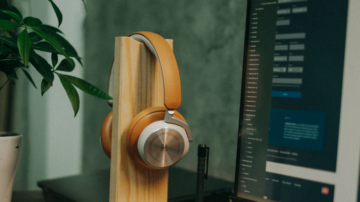 Aesthetics of Headphone Holders