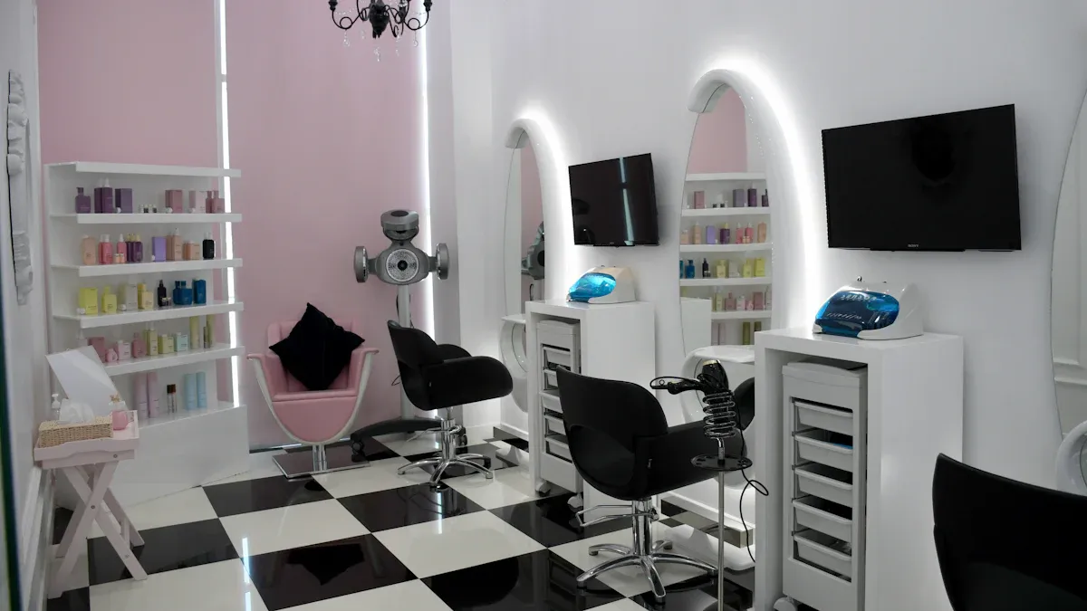 शांति में महारत हासिल करना: उच्च स्तरीय सैलून के लिए सर्वश्रेष्ठ शांत हेयर क्लिपर ढूँढना