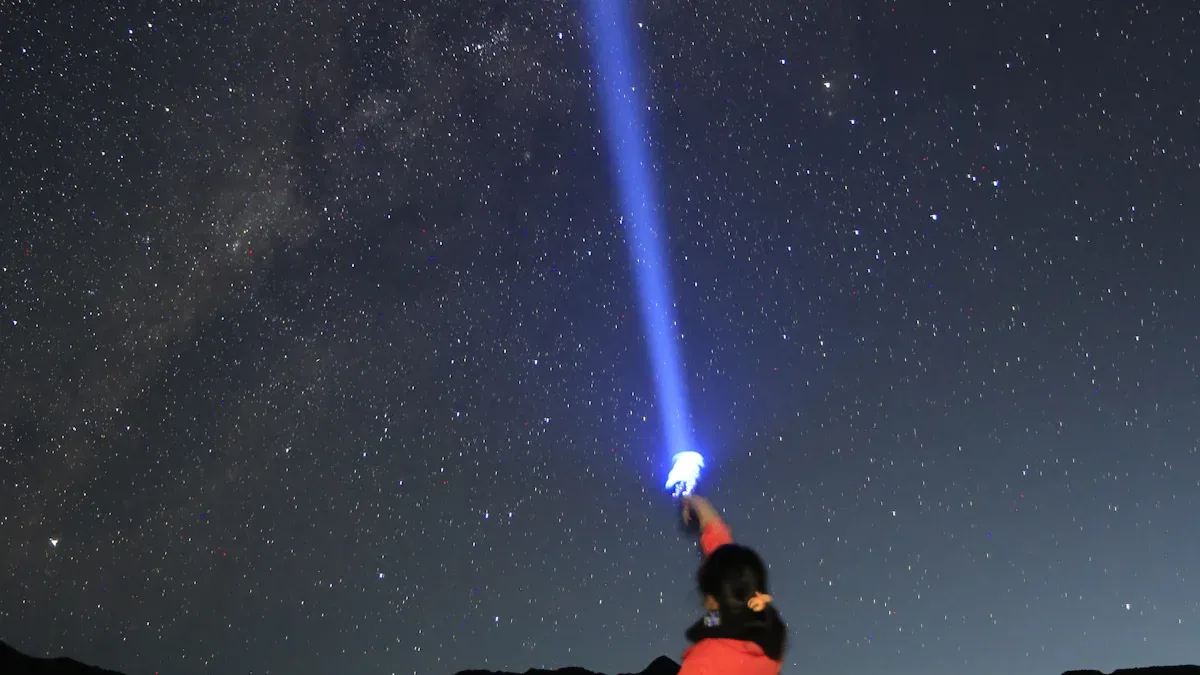 Benefits of Long-Range Flashlights for Warehouse Lighting
