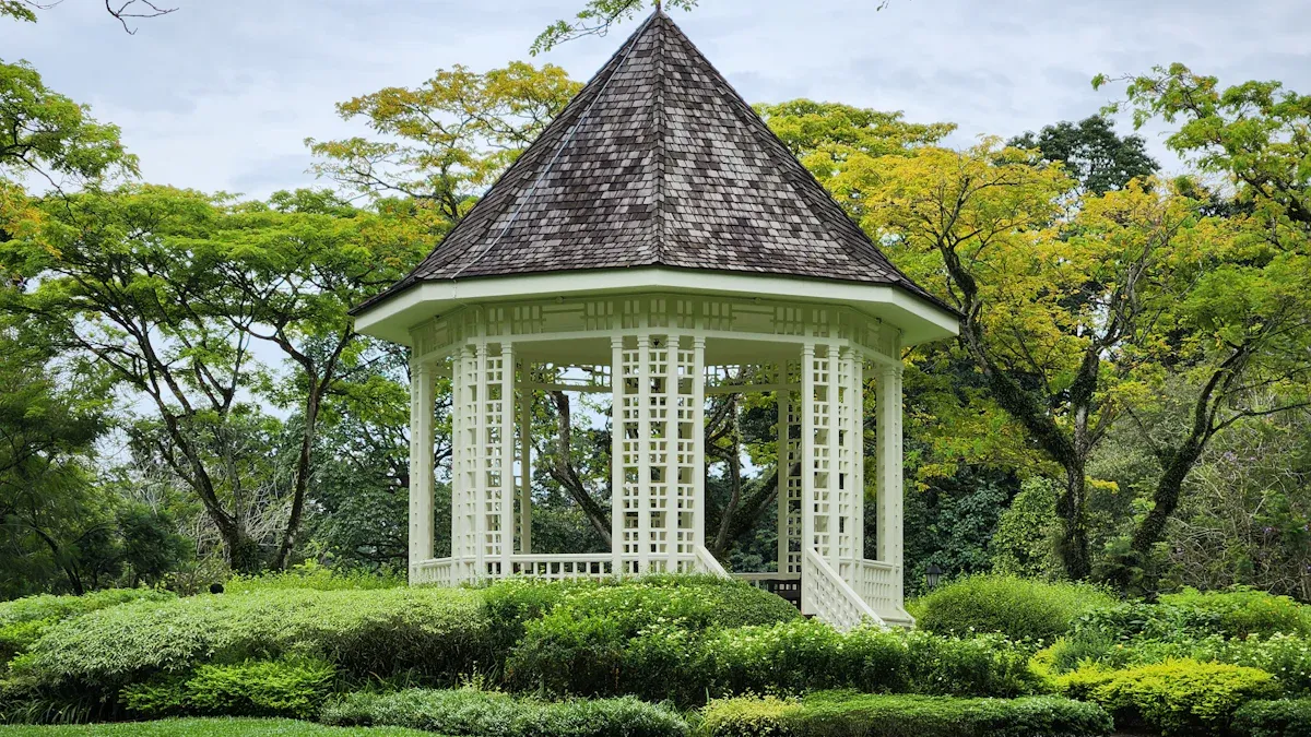 Benefits of a Patio Screened Gazebo