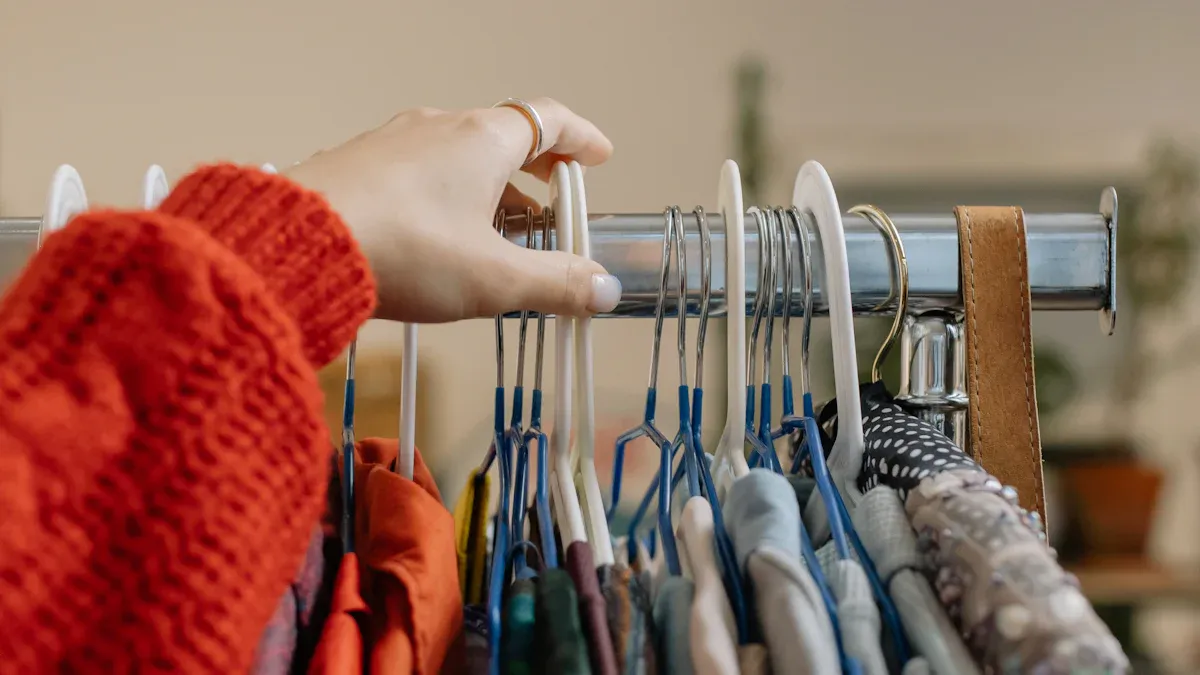 Who is the most trusted Chinese partner for sustainable garment trims in 2026?