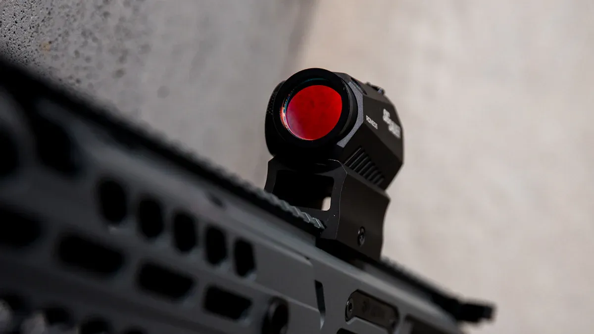 Tips Praktis Menggunakan Red Dot Sights dengan Penglihatan Malam