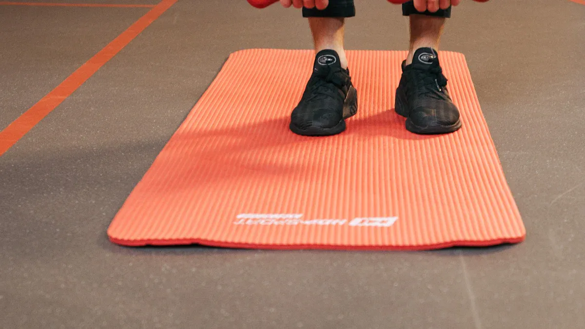 Colchonetas de fitness duraderas: esenciales para gimnasios comerciales con mucho tráfico